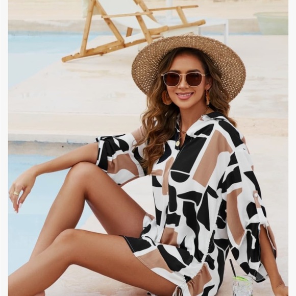 Beach Coverup - Picture 4 of 6